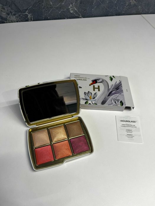 Pudră de față - Hourglass Ambient Lighting Edit Unlocked Swan