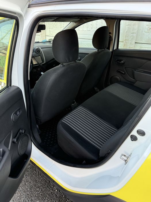 Vind Taxi Dacia sandero motor 900 cu turbo