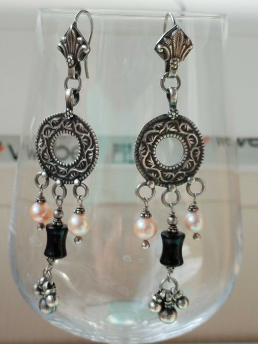 Серьги серебряные с агатом и жемчугом