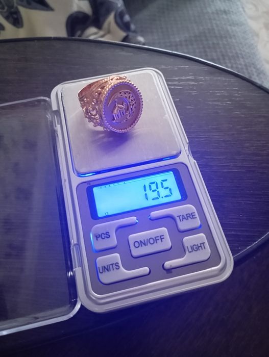 Продам печатку мужская новая