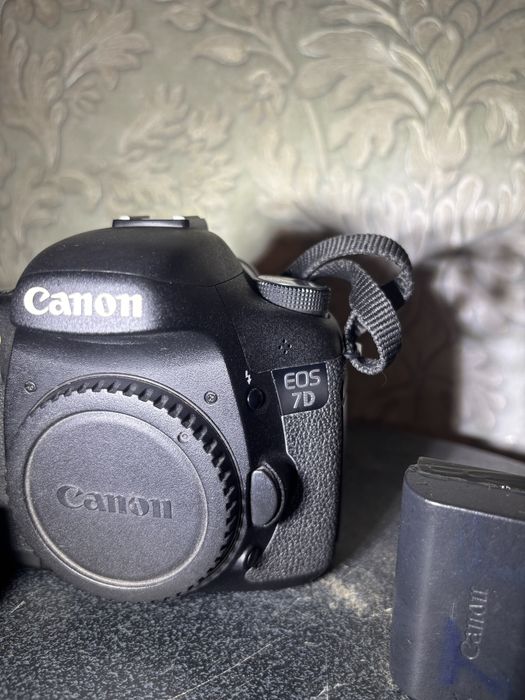 продается canon eos 7d