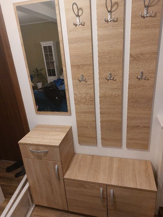 Cuier de hol cu oglinda