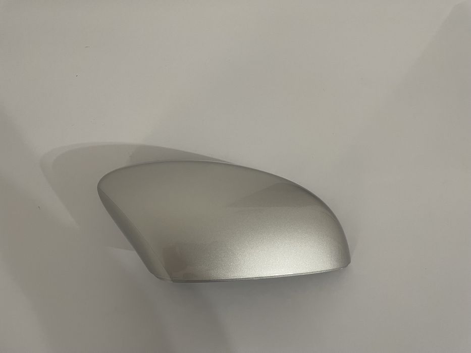 продается зеркало от Lada X Ray