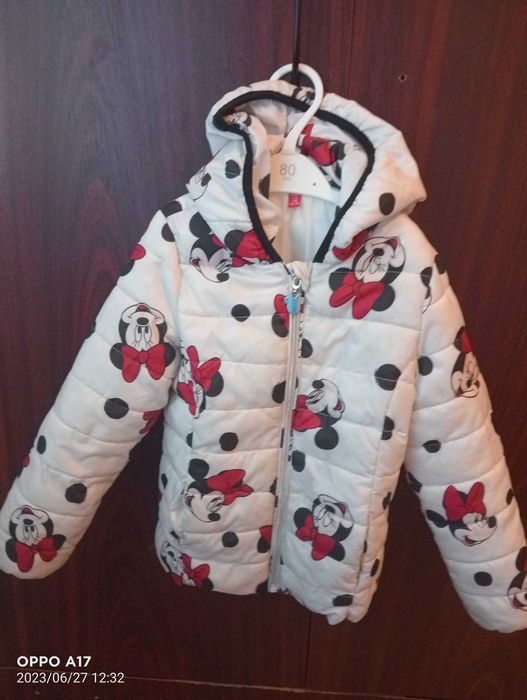 Vând lot 2 geci cu Minnie Mouse 5-6 ani