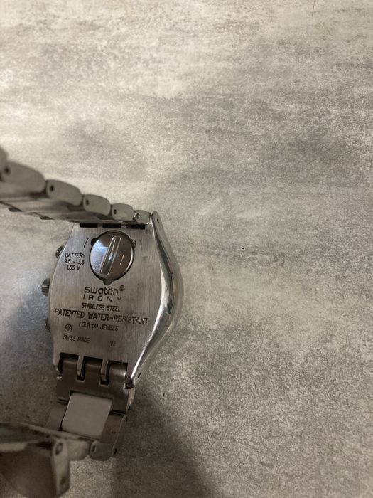 Часы наручные swatch