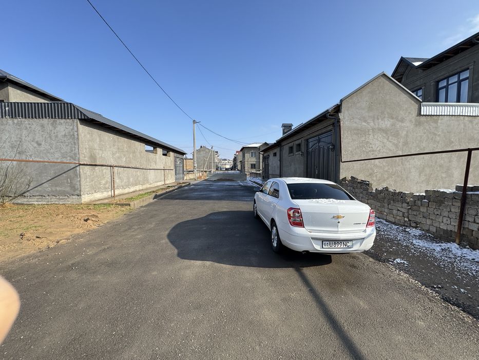 Bunyodkor mahallasida 5 sotix yer sotiladi