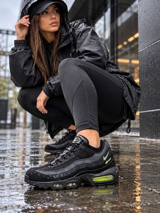 Nike Air Max 95 Black Smoke Volt
