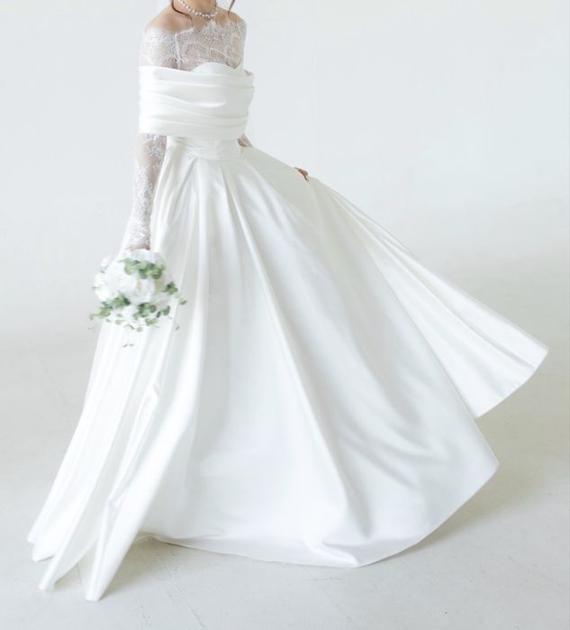 Продам свадебное платье +украшения+ туфли+ кринолин+ чехол для платья