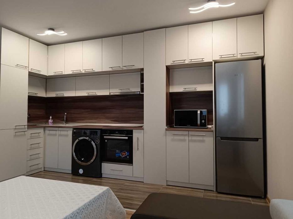 Дава се под наем Двустаен апартамент в София, Надежда 4 - 71 кв.м за 698.19 € - Снимка #1