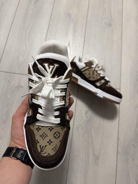 Adidasi Barbati Louis Vuitton Trainer Maro!
