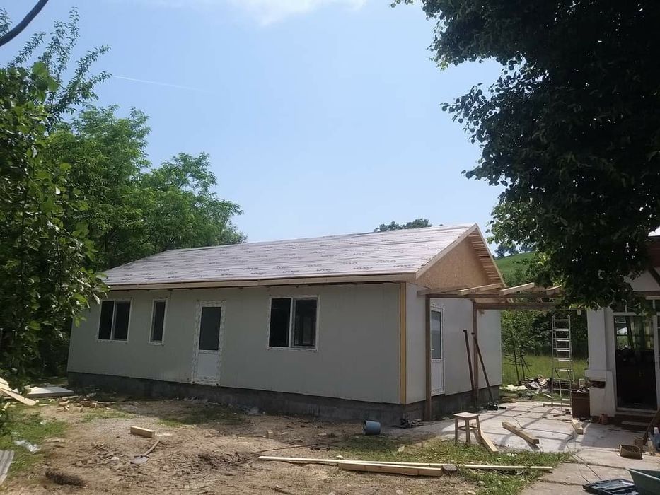 Construcții case pe structura metalică