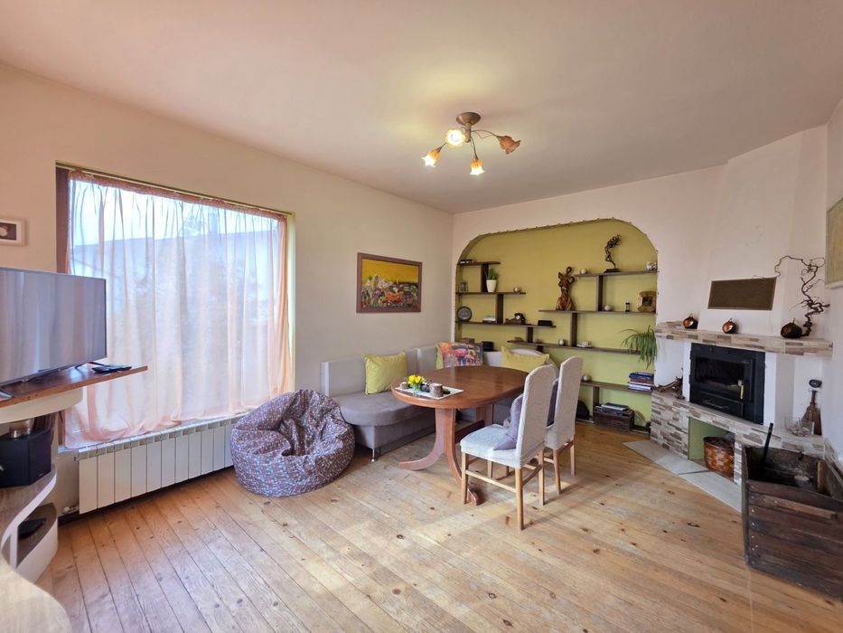 Продава се Къща в с. Горни Богров, Област София-град - 174 кв.м за 2104 €/кв.м - Снимка #5