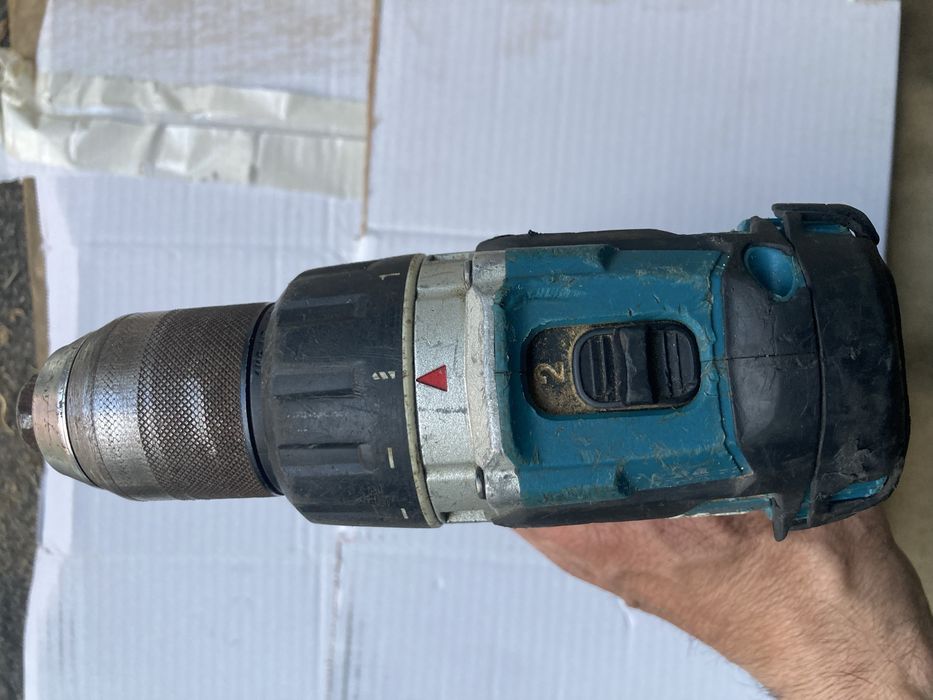 Autofiletanta Makita DDF 484 cu Defect 18v doar  Corp