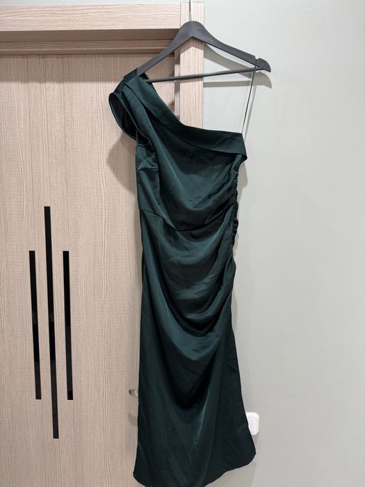 Продам платья Zara Mango