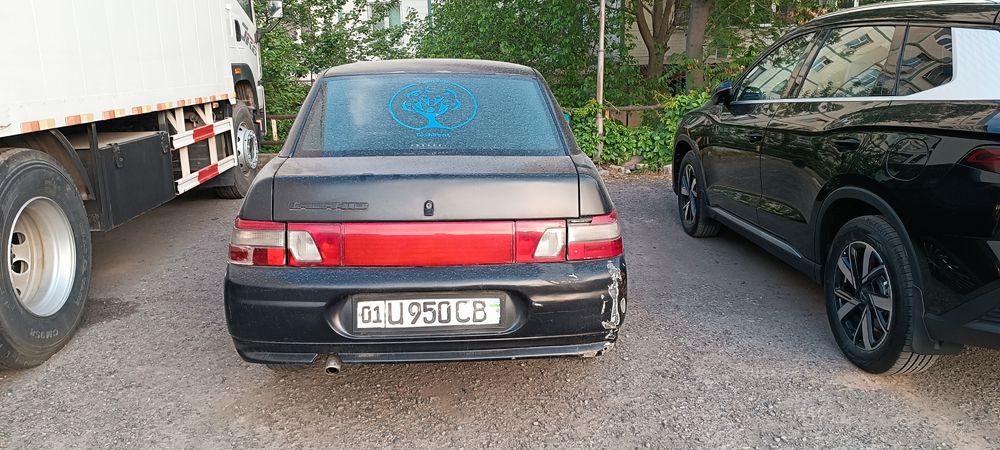 Лада 2110сотилади