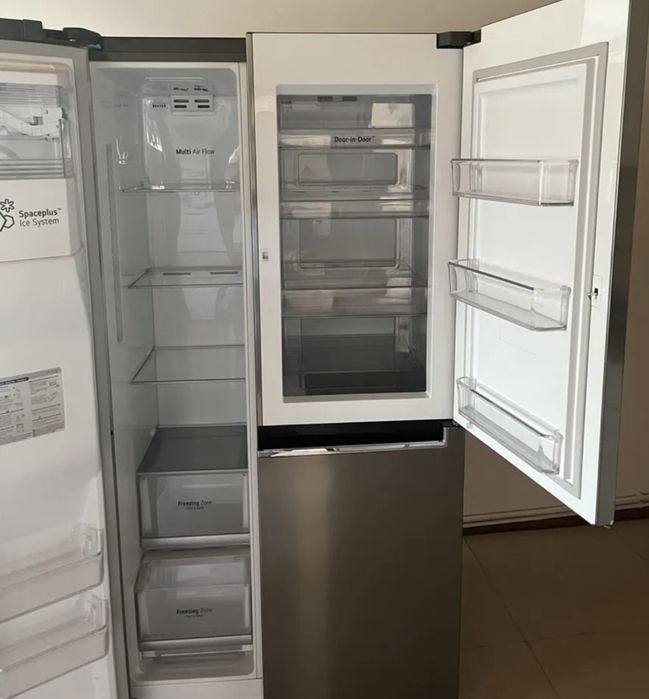 Frigider  Side-by-Side LG