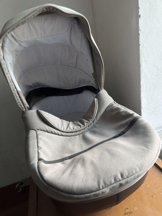 Продам коляску питусо