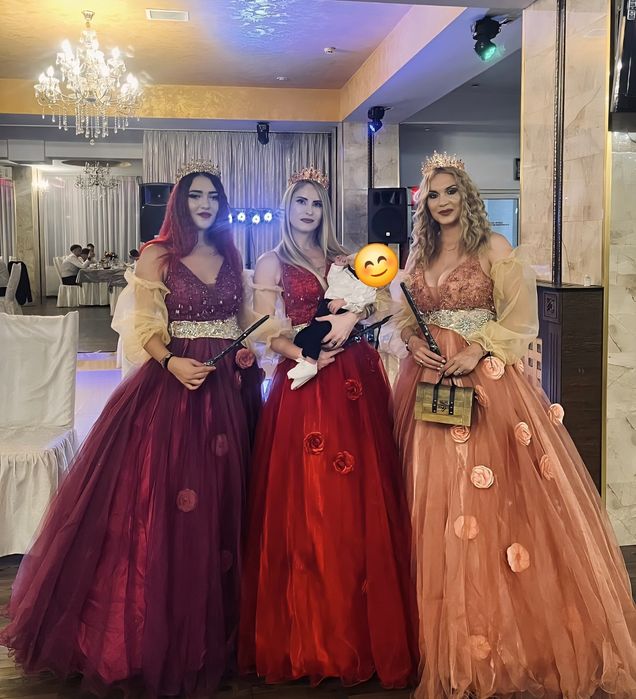 Dansatoare si Ursitoare Deniz