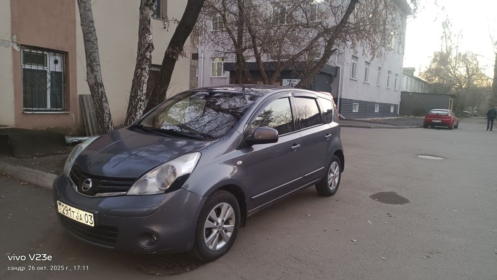 Продам автомобиль Ниссан