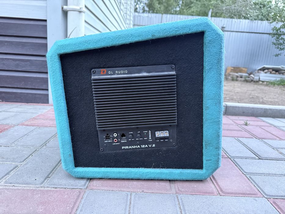 Саббуфер DL audio piranha 12A v2