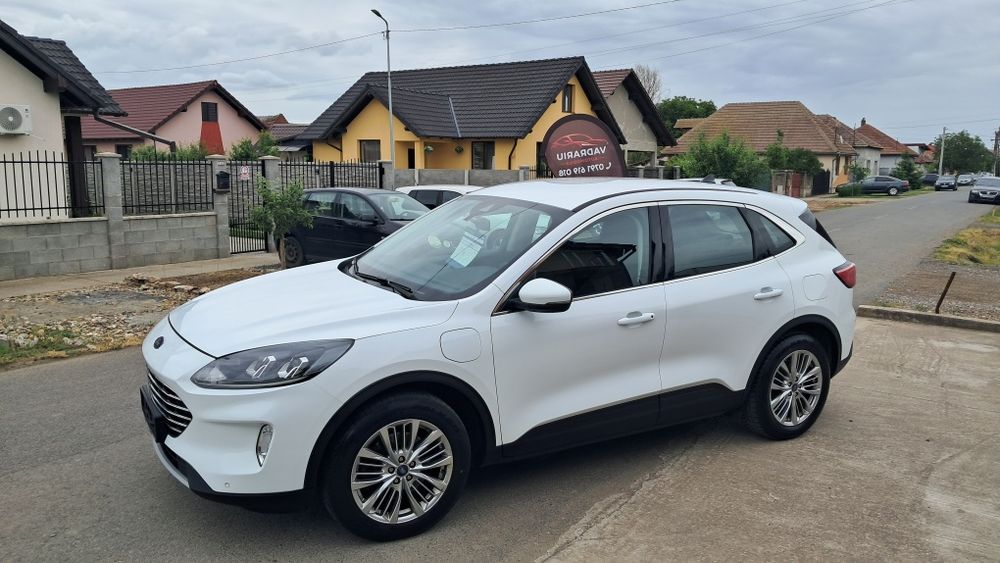 Ford Kuga Plug-In Hybrid Titanium, 225 CP,  Tva deductibil Finantare- Rate/ Garanție, INMATRICULAT,  EURO 6 Garanție 12-36 luni Finanțare  rate fixe