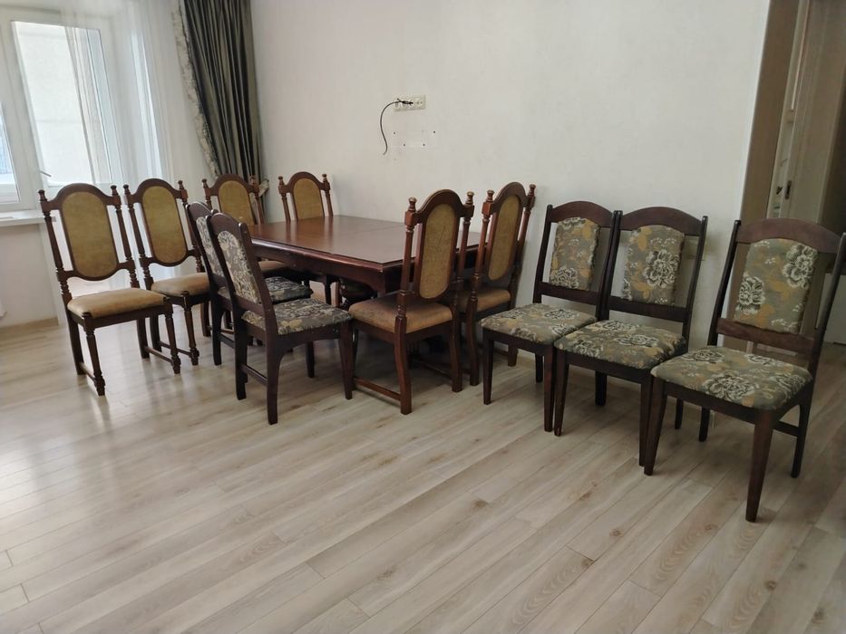 Продам стол со стульями