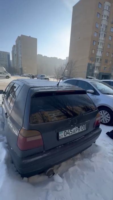 Гольф 1993  сатылады