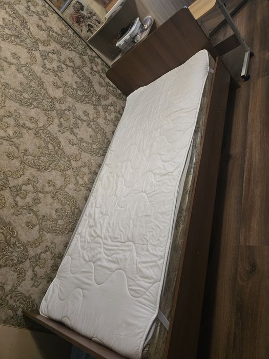 Односпальная кровать