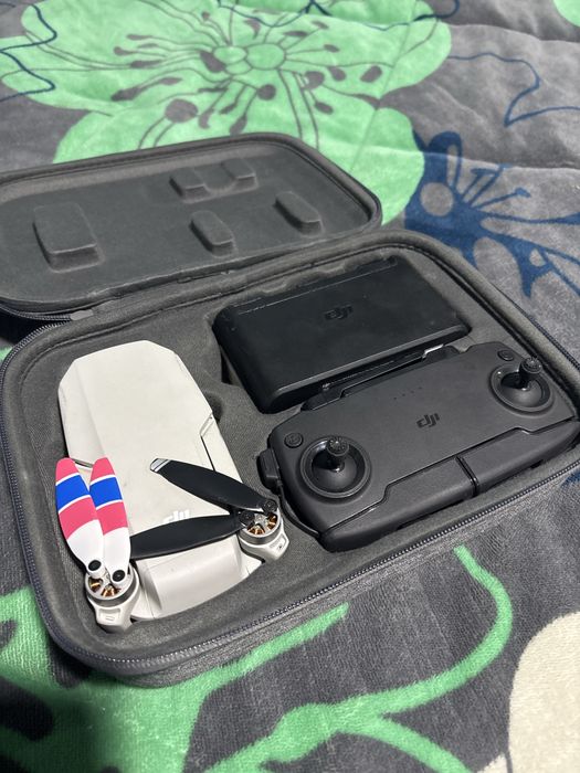 Drona dji mavic mini