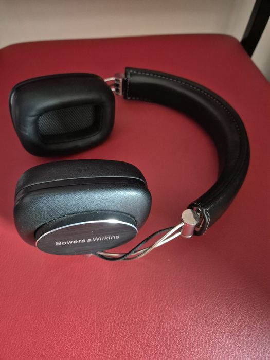 Casti Bowers&Wilkins