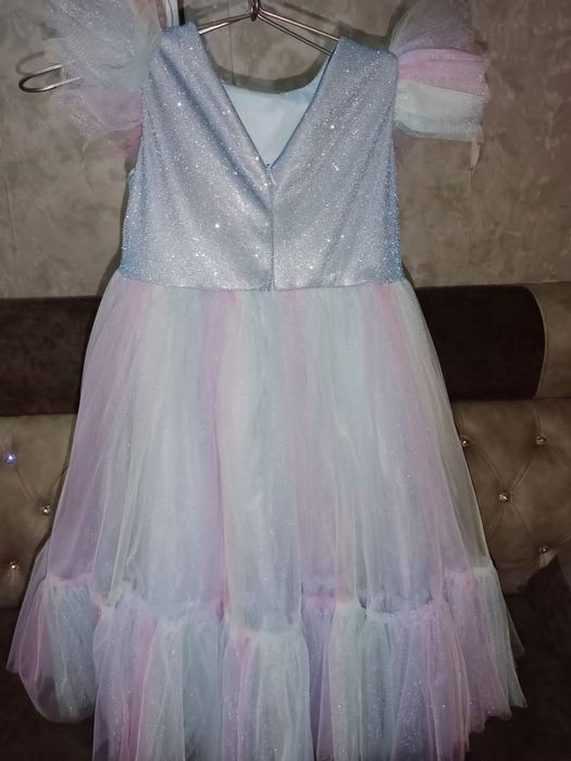 Шикарное бальное платье