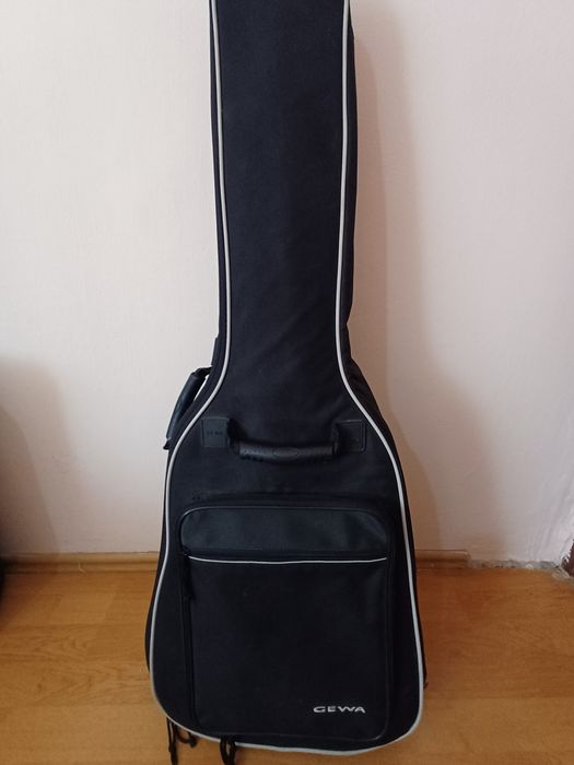 Gitara acustica cu husa 350 ron