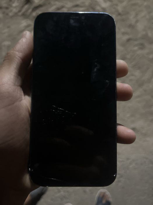 Iphone12 сатылады