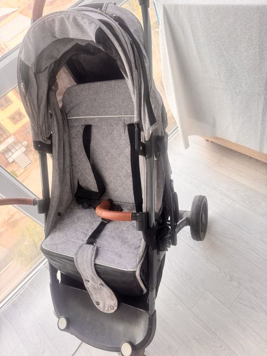 Продам коляску за 10.000 тг