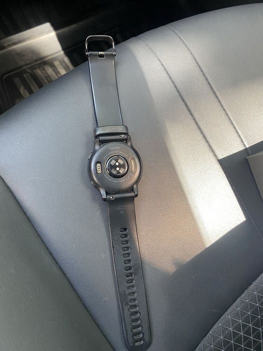 Продам часы Garmin Venu2