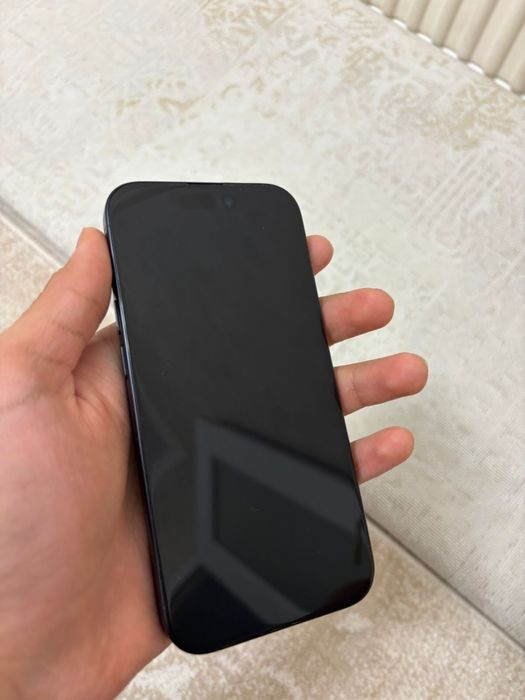 Продам Iphone 15 pro идеал состояние