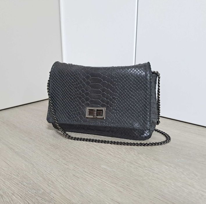 Geanta mica de umar din piele naturala, gri inchis