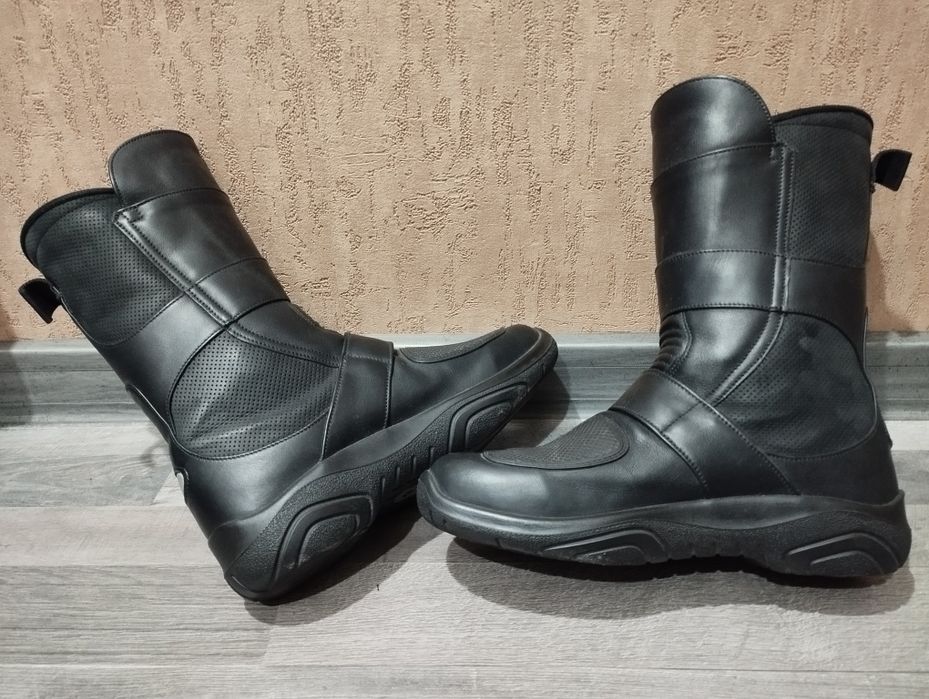 Ботуши daytona-gore-tex! номер 40!