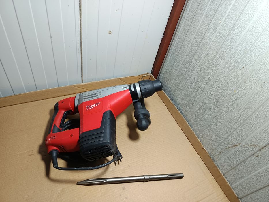 Milwauckee picamer demolator puternic SDS max