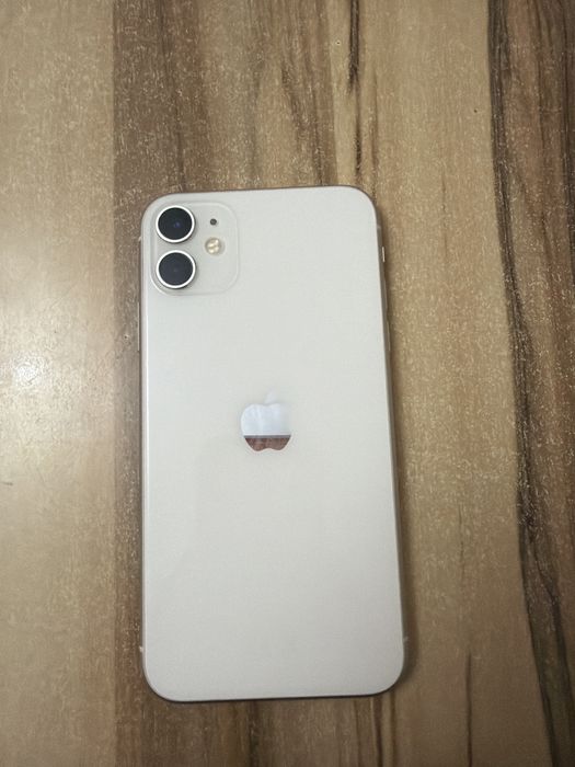 IPhone 11, 128гб, цвет белый