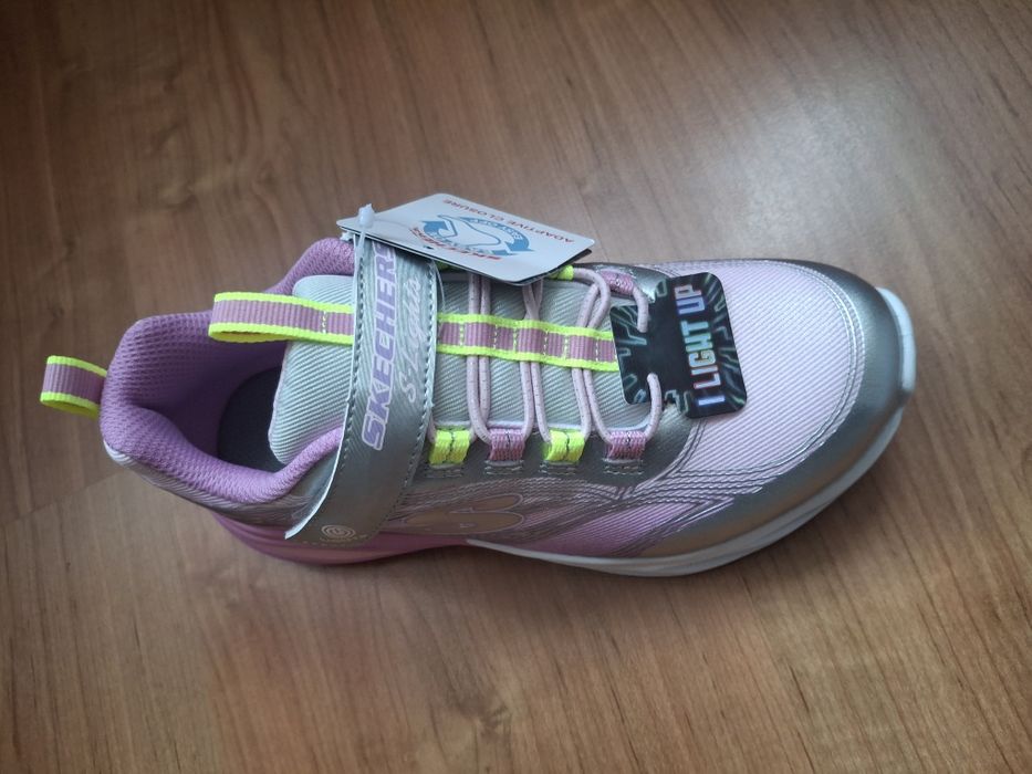 Skechers Cosmic glow