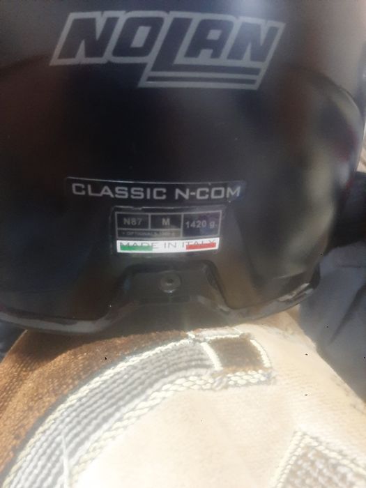 Продам мотошлем нолан