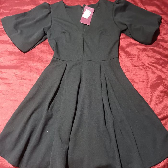 Рокли и официални блузи