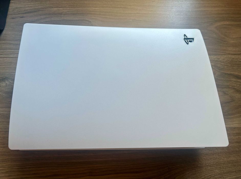 Sony PlayStation 5 Disc Edition (825GB) + Chroma Indigo контролер + DualSense Charging Station