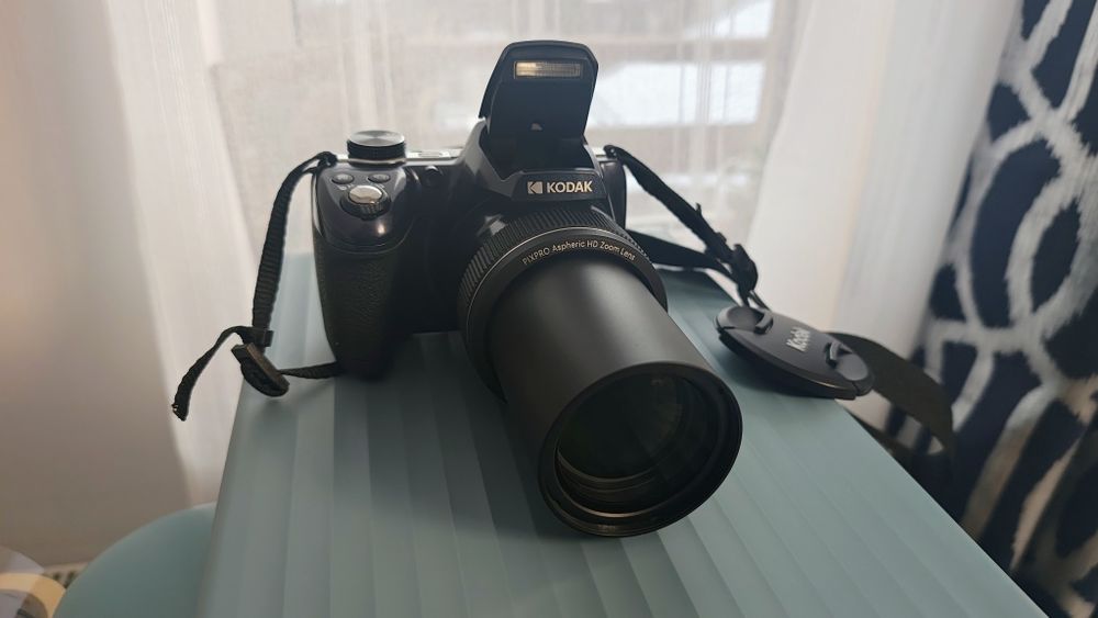 Aparat foto Kodak PixPro AZ528