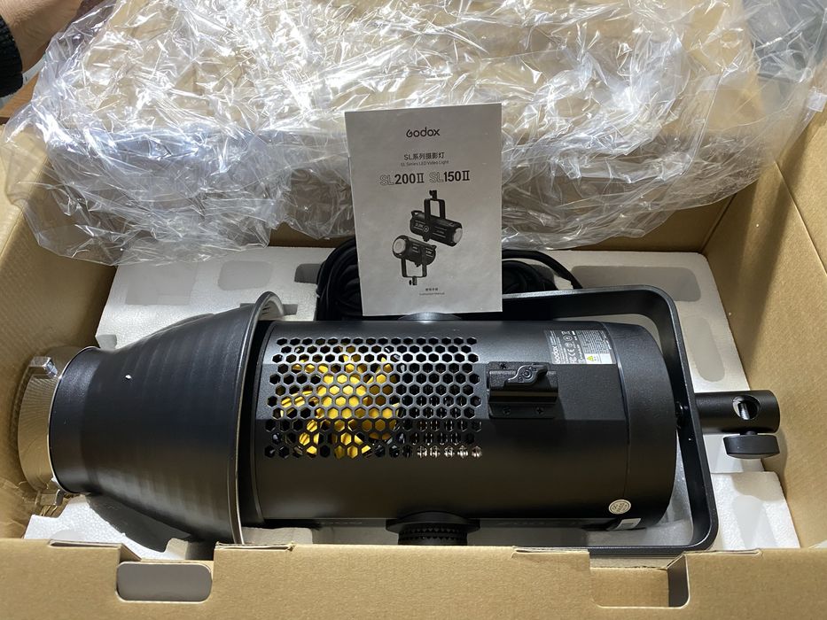 GodoxSL200// Video Light