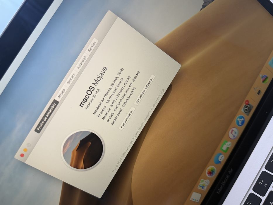 Macbook Air 2019 , La cutie  in stare buna , I5 , 8GB  Baterie ok.