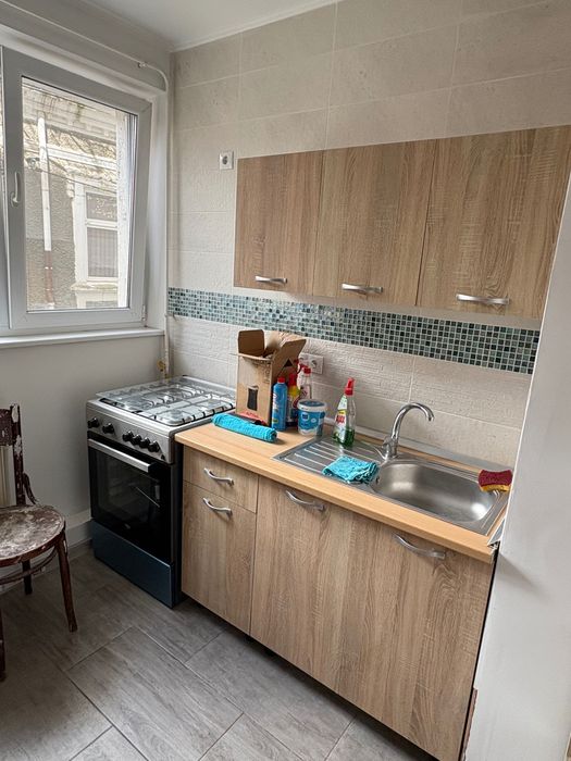 Apartament cu 2 camere semidecomandat Școlilor