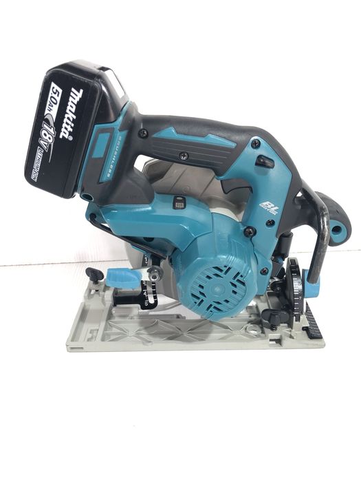Circular Makita DHS 680