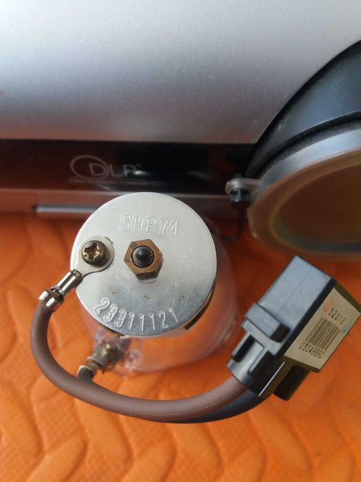 Продам проектор Тошиба